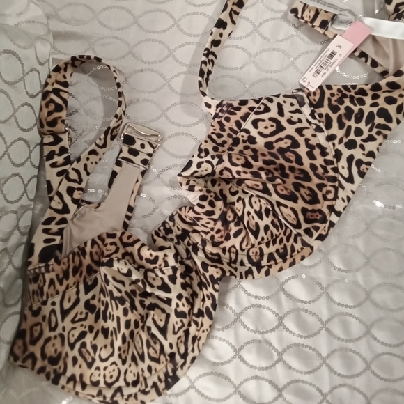 Victoria S Secret Swim Nwt Victoria Secret Leopard Print Bikini Top